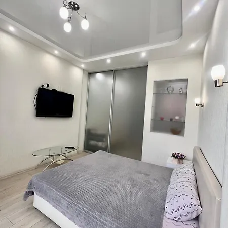 Appartement студия-спальня с боковым видом на море и аллею в аркадии