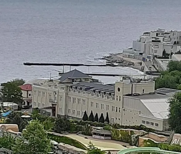 студия-спальня с видом на море и аркадию Apartmán Oděsa